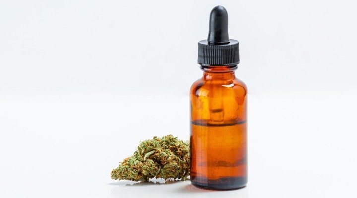 medical marijuana oil tincture and flower 